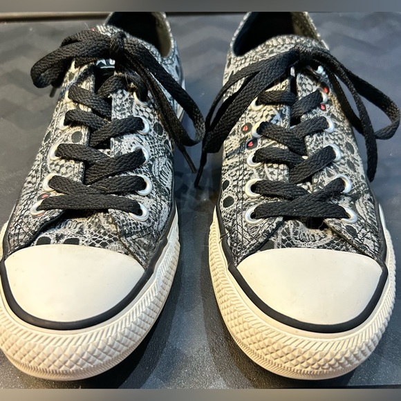 Converse Shoes - Converse All Star, Size 7, Skull Print